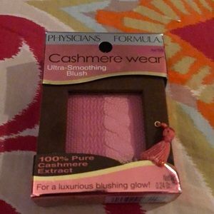 Physicians Formula Cashmere wear blush
